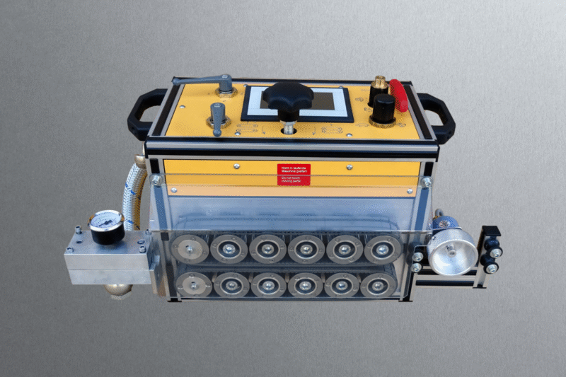 MaxiCat_C3_intern_Grauer_Hintergrund.png__detail LANCIER MAXICAT - vpihovalnik za optične kable