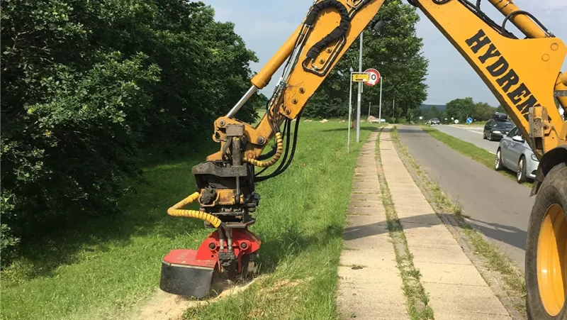 FSI H52_freza za štore_za bagre_rezkalni priključek_odstranjevanje štorov FSI H52 freza za štore - hidravlična