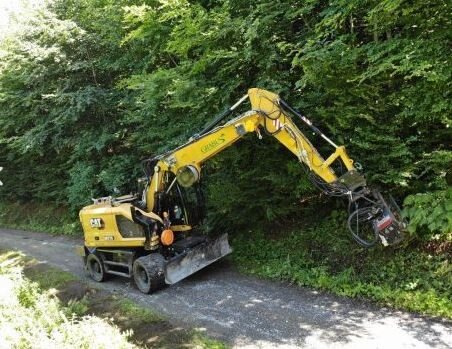 PTH Excavator Crusher serija EC-L_za bager_drobilec_rezkalnik_mulčer_urejanje okolice cest bankin brežin nasipov PTH Excavator Crusher EC-L
